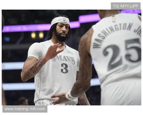 《从戴维斯到全球足球百大球星盘点 看未来足坛巨星崛起》