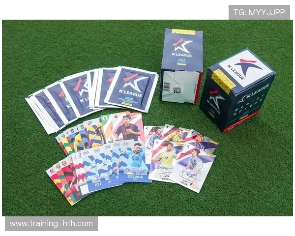 帕尼尼限量版球星卡足球手镭盒精彩亮相收藏价值倍增